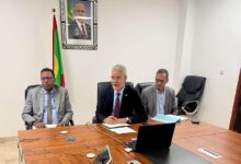 صورة وزير الزراعة يتباحث عبر تقنية الفيديو مع المدير العام للمنظمة الإسلامية للأمن الغذائي