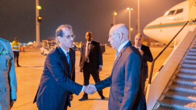 صورة رئيس الجمهورية يصل إلى  بروكسل، لحضور فعاليات المنتدى الثاني للبوابة العالمية