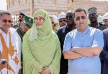 صورة وزيرة الإسكان ترافق الوزير الأول في جولة تفقدية لمشاريع البرنامج الاستعجالي لتنمية نواكشوط
