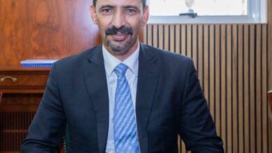 صورة الوزير الثقافة والفنون يغادر نواكشوط متوجها إلى بغداد