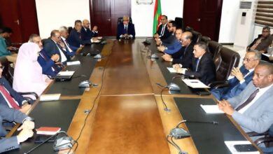 صورة *وزير الشؤون الاقتصادية يؤكد خلال اجتماع بديوانه على الشفافية كمنهج للتسيير ويعلن تفعيل الرقابة الداخلية*