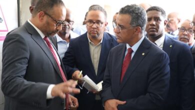 صورة وزير الصحة يؤدي زيارة ميدانية لعدد من المنشآت الصيحة