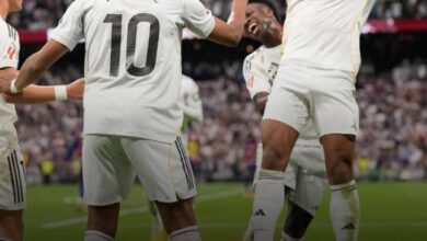 صورة ريال مدريد يهزم برشلونة ويبتعد بصدارة الدوري الإسباني