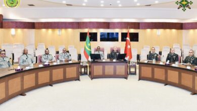 صورة قادة عسكريون يؤدون زيارة لتركيا