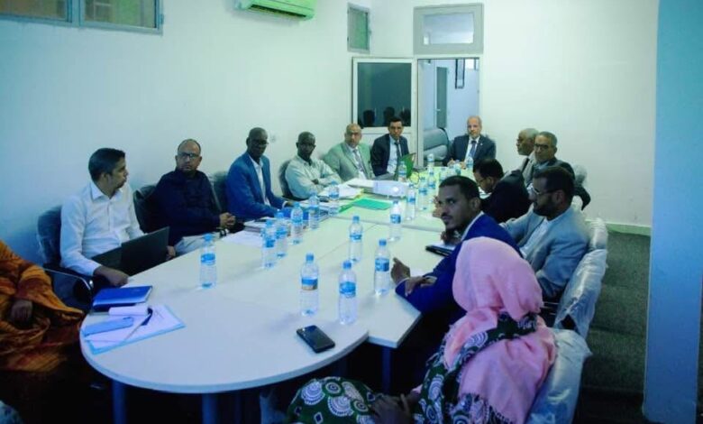 صورة وزير التكوين المهني  يترأس اجتماعاً للوقوف على سير التكوين في مدرسة التكوين المهني التجارية