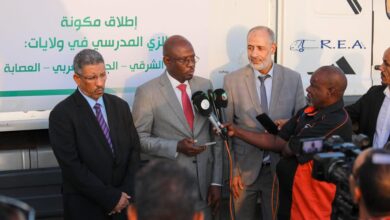 صورة “التآزر” تطلق عملية توزيع 50.000 زي مدرسي لفائدة تلاميذ المدارس العمومية فى عشر ولايات