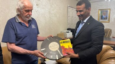 صورة وزير الثقافة يستقبل وفدا علميا من خبراء التراث المغمور بالمياه