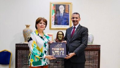 صورة وزير الثقافة والفنون يبحث مع نظيرته الجزائرية تعزيز التعاون الثقافي بين البلدين