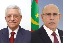 صورة رئيس الجمهورية يهنئ الرئيس الفلسطيني بمناسبة ذكرى إعلان الدولة الفلسطينية.