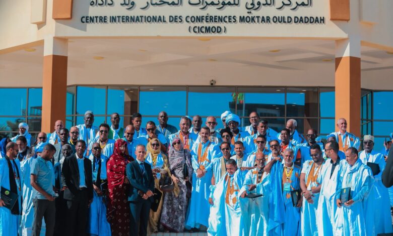 صورة وزير الثقافة والفنون يشرف على افتتاح المؤتمر العام للاتحاد الموريتاني للأدب الشعبي