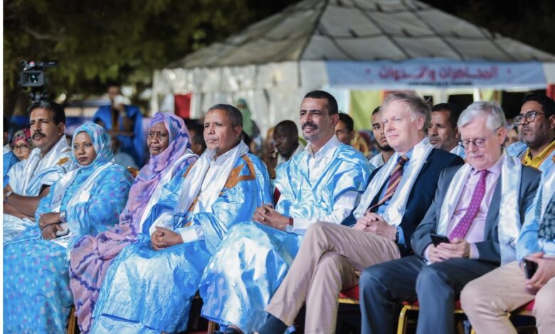 صورة وزير الثقافة يفتتح النسخة الثامنة من مهرجان آردين