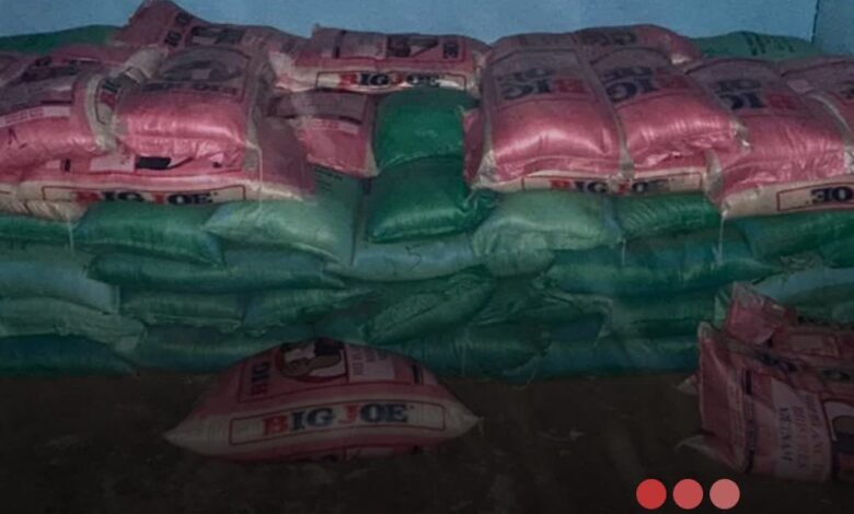 صورة الجمارك تعلن تنفيذ عمليات ميدانية متزامنة وتصادر أكثر من 18 طناً من الأرز الأجنبي