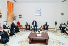 صورة غزواني يستقبل حسن محب الهويزي رئيس مجلس الغرف التجارية السعودية ويبحث معه سبل تعزيز التعاون