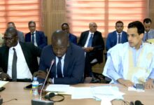 صورة لجنة المالية بالجمعية الوطنية تدرس ميزانية وزراة المعادن والصناعة