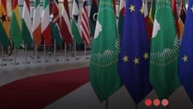 صورة بمشاركة غزواني  بدء أعمال القمة السابعة بين الاتحادين الأوروبي والإفريقي في لواندا