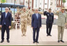 صورة وزير الدفاع يشرف على حفل رفع العلم بالأركان العامة للجيوش تخليد الذكري تأسيس القوات المسلحة