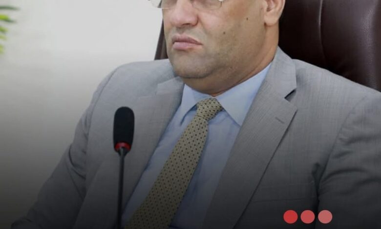 صورة الوزير الأول يترأس اجتماع اللجنة الوزارية المكلفة بإصلاح الأدوية