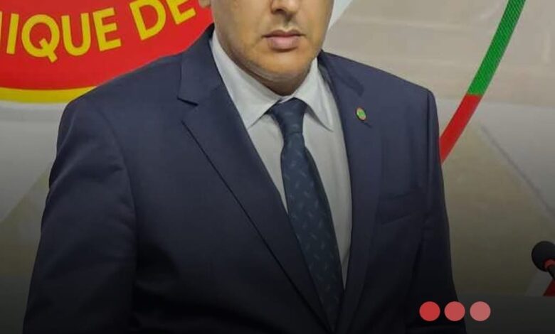 صورة وزير الطاقة والنفط يكشف تفاصيل تمويل مشروع ممر الكهرباء الرابط بين نواكشوط والنعمة