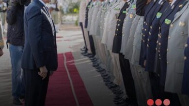 صورة رئيس الجمهورية يوشح عدداً من الشخصيات بمناسبة الذكر ال  65 للاستقلال