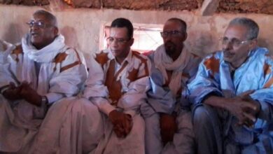 صورة باسم رئيس الجمهورية.. وزير الشؤون الإسلامية يقدم واجب العزاء لذوي ومحبي الشيخ محمد الزين ولد القاسم