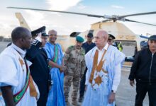 صورة رئيس الجمهورية يصل مدينة عدل بگرو في جولة تشمل كل مقاطعات ولاية الحوض الشرقي.