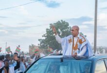 صورة رئيس الجمهورية يصل إلى آمرج، المحطة السادسة من زيارة التفقد والاطلاع التي يؤديها لولاية الحوض الشرقي