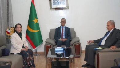 صورة وزير الصيد يبحث مع السفير الإيطالي سبل تعزيز التعاون المشترك