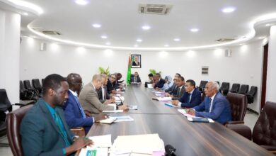 صورة الوزيز الأول يتراس اجتماع اللجنة الوزارية المكلفة بالاستثمار