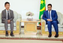 صورة الوزير الأول يستقبل السفير الياباني