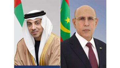 صورة رئيس الجمهورية يهنئ صاحب السمو نائب رئيس دولة الإمارات العربية المتحدة بمناسبة عيد بلاده الوطني.