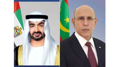 صورة رئيس الجمهورية يهنئ صاحب السمو رئيس دولة الإمارات العربية المتحدة بمناسبة عيد بلاده الوطني