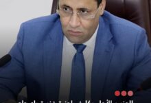 صورة الوزير الأول يكلف لجنة فنية بإعداد مقترحات جديدة لتحسين تصنيف المؤسسات