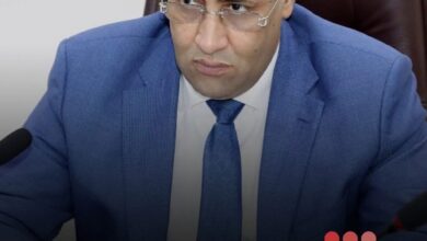 صورة الوزير الأول يكلف لجنة فنية بإعداد مقترحات جديدة لتحسين تصنيف المؤسسات