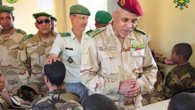 صورة قائد الأركان العامة للجيوش المساعد يتفقد الثانوية العسكرية بنواكشوط