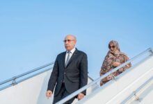 صورة رئيس الجمهورية يصل إلى ابيدجان لحضور مراسم تنصيب الحسن واتارا