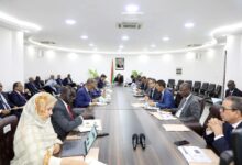 صورة الوزير الأول يترأس اجتماع اللجنة الوزارية المكلفة بمتابعة تنفيذ المشاريع الكبرى