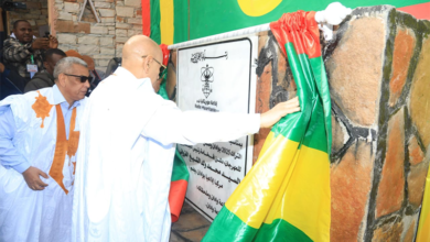 صورة رئيس الجمهورية يدشن محطة إذاعة موريتانيا بمدينة وادان