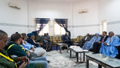 صورة أطار: وصول الفوج الأول من السياح الأوروبيين إيذانًا بانطلاق الموسم السياح