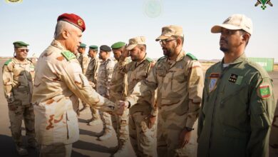 صورة قائد الأركان العامة للجيوش المساعد يؤدي زيارة تفقدية للمنطقة العسكرية الخامسة