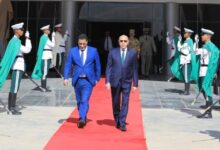 صورة رئيس الجمهورية ، يتوجه إلى مدينة نواذيبو  للإشراف على تدشين مشاريع تنموية هامة، في إطار الأنشطة المخلدة للذكرى الـ 65 لعيد استقلالنا المجيد.