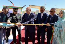 صورة رئيس الجمهورية يشرف على تدشين المبنى الجديد للمحطة الجهوية الإذاعة موريتانيا بمدينة نواذيبو