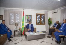 صورة وزير التعليم العالي يستقبل سفير الفلسطيني