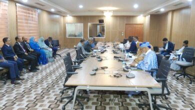 صورة لجنة الموارد البشرية بالجمعية الوطنية تدرس مشروع القانون المتعلق باتفاقية تمويل