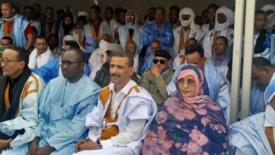 صورة وزير الثقافة والفنون افتتاح النسخة الأولى من مهرجان البادية للأصالة والتراث ببلدية ام لحياظ