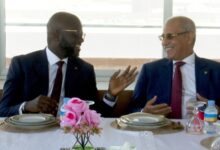 صورة رئيس الجمعية الوطنية ونظيرة السنغالي يؤديان زيارة لميناء الصداقة