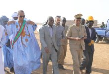 صورة الأمين العام لـ“التآزر” يتفقد سير الأشغال في التجمعات القروية ببلدية بولحراث