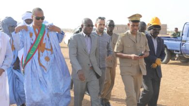 صورة الأمين العام لـ“التآزر” يتفقد سير الأشغال في التجمعات القروية ببلدية بولحراث