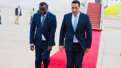 صورة الوزير الأول يعود إلى نواكشوط قدما من دكار