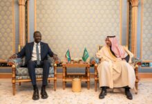 صورة وزير المعادن والصناعة يبحث مع نظيره السعودي تطوير الشراكة بين البلدين