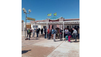 صورة الرحلة الخامسة من السياح تصل أطار وعلى متنها 144 سائحا